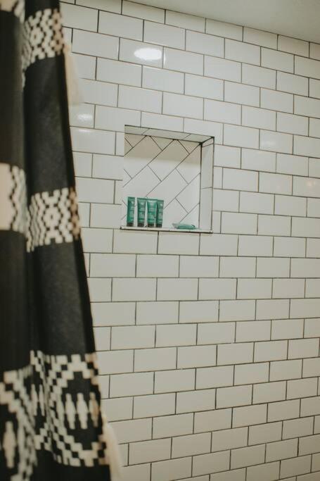 Вилла Casa Charleston-3Br-2Bath-Hot Tub-Pet Friendly-No Pet Fees! Альбукерке Экстерьер фото