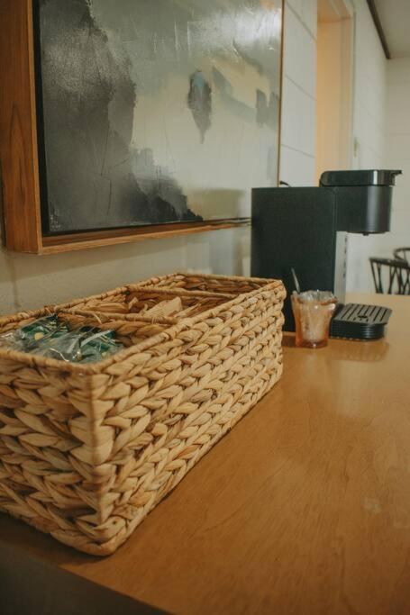 Вилла Casa Charleston-3Br-2Bath-Hot Tub-Pet Friendly-No Pet Fees! Альбукерке Экстерьер фото